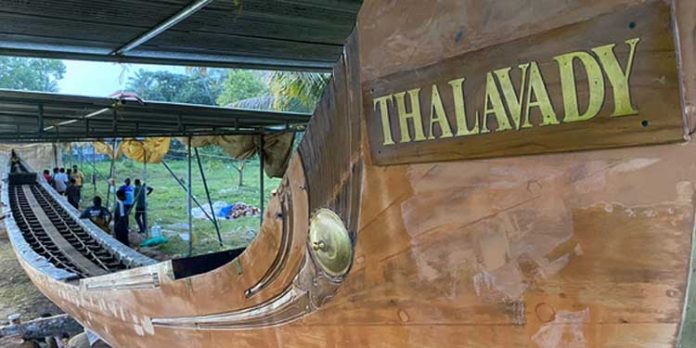 നെഹ്റു ട്രോഫി ജലോത്സവത്തിൽ കന്നി അങ്കം കുറിക്കാന് തലവടി ചുണ്ടൻ നാളെ പുന്നമട കായലിൽ നീരണിയും നെഹ്റു ട്രോഫി ജലോത്സവത്തിൽ കന്നി അങ്കം കുറിക്കാന് തലവടി ചുണ്ടൻ നാളെ പുന്നമട കായലിൽ നീരണിയും