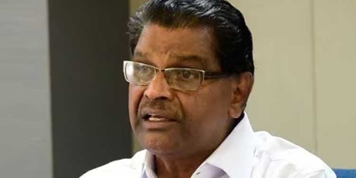 സതിയമ്മയെ പിരിച്ചുവിട്ടതിൽ പ്രതിഷേധിച്ച് നടത്തിയ മാർച്ചിനെതിരെ കേസ് : പോലീസ് നടപടി ആസൂത്രിതമെന്ന് തിരുവഞ്ചൂർ സതിയമ്മയെ പിരിച്ചുവിട്ടതിൽ പ്രതിഷേധിച്ച് നടത്തിയ മാർച്ചിനെതിരെ കേസ് : പോലീസ് നടപടി ആസൂത്രിതമെന്ന് തിരുവഞ്ചൂർ
