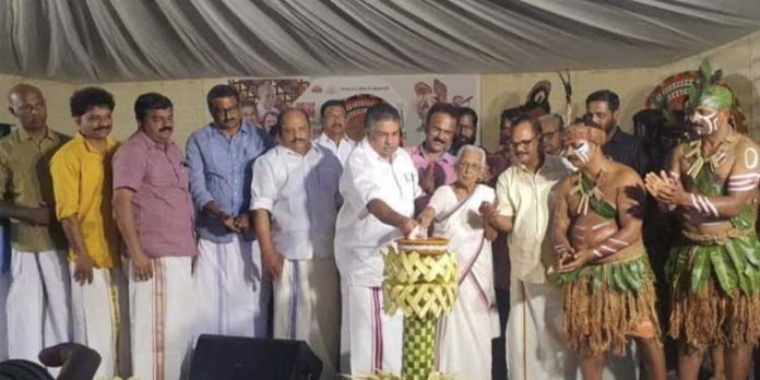 സമരതീഷ്ണമായ ജീവിതത്തിലൂടെ ആർജ്ജിച്ച അനുഭവമാണ് നാട്ടറിവെന്ന് മന്ത്രി സജി ചെറിയാൻ സമരതീഷ്ണമായ ജീവിതത്തിലൂടെ ആർജ്ജിച്ച അനുഭവമാണ് നാട്ടറിവെന്ന് മന്ത്രി സജി ചെറിയാൻ