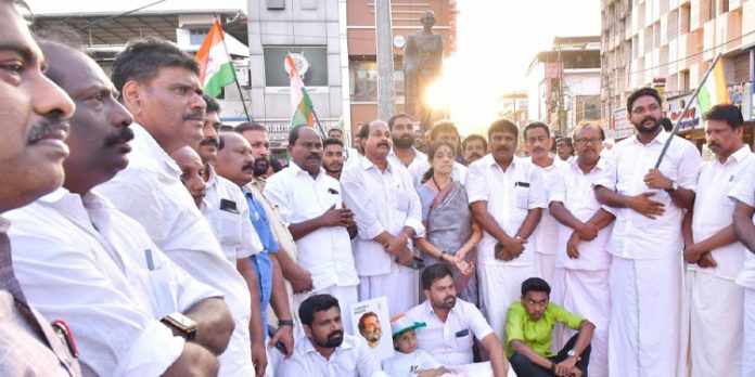 സുപ്രീംകോടതി വിധി രാഹുൽ ഗാന്ധിയെ തകർക്കാൻ ശ്രമിച്ചവർക്കുള്ള തിരിച്ചടി : സതീഷ് കൊച്ചുപറമ്പിൽ സുപ്രീംകോടതി വിധി രാഹുൽ ഗാന്ധിയെ തകർക്കാൻ ശ്രമിച്ചവർക്കുള്ള തിരിച്ചടി : സതീഷ് കൊച്ചുപറമ്പിൽ