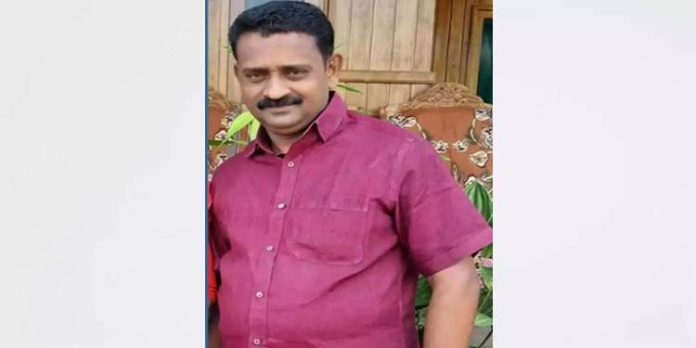 പുൽപ്പള്ളി ബാങ്ക് തട്ടിപ്പ് ; സജീവൻ കൊല്ലപ്പള്ളിയെ ഇന്ന് ഇ.ഡി ചോദ്യം ചെയ്യും പുൽപ്പള്ളി ബാങ്ക് തട്ടിപ്പ് ; സജീവൻ കൊല്ലപ്പള്ളിയെ ഇന്ന് ഇ.ഡി ചോദ്യം ചെയ്യും