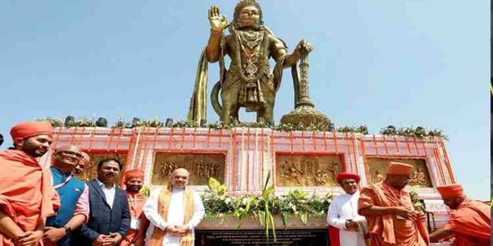 അമിത് ഷാ അനാച്ഛാദനം ചെയ്ത ഹനുമാൻ ക്ഷേത്ര പ്രതിമയിലെ ചുവർചിത്രങ്ങൾ നശിപ്പിച്ചു; ഒരാൾ പിടിയിൽ അമിത് ഷാ അനാച്ഛാദനം ചെയ്ത ഹനുമാൻ ക്ഷേത്ര പ്രതിമയിലെ ചുവർചിത്രങ്ങൾ നശിപ്പിച്ചു; ഒരാൾ പിടിയിൽ