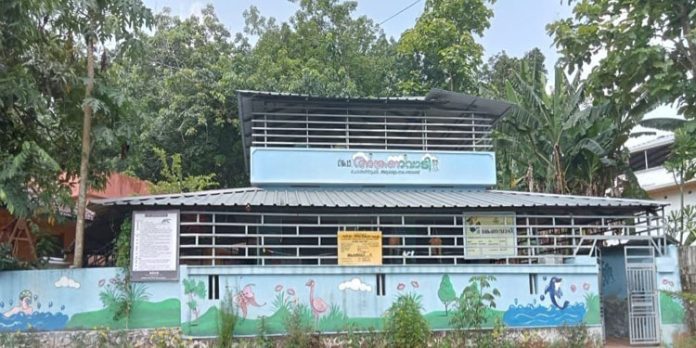 ജില്ലയിലെ മികച്ച അംഗന്വാടിയായി പേരകത്ത്പടി അംഗന്വാടി ജില്ലയിലെ മികച്ച അംഗന്വാടിയായി പേരകത്ത്പടി അംഗന്വാടി