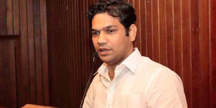 സോളാർ പീഡന പരാതി ; ഹൈബി ഈഡനെ കുറ്റവിമുക്തനാക്കി കോടതി സോളാർ പീഡന പരാതി ; ഹൈബി ഈഡനെ കുറ്റവിമുക്തനാക്കി കോടതി