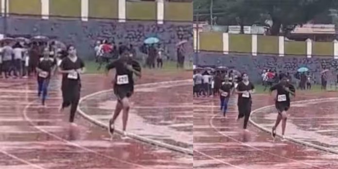 മഴയത്ത് തിരുവനന്തപുരത്തെ ഉപജില്ലാ സ്കൂള് കായികമേള ; ഇടപെട്ട് ബാലാവകാശ കമ്മീഷന് മഴയത്ത് തിരുവനന്തപുരത്തെ ഉപജില്ലാ സ്കൂള് കായികമേള ; ഇടപെട്ട് ബാലാവകാശ കമ്മീഷന്