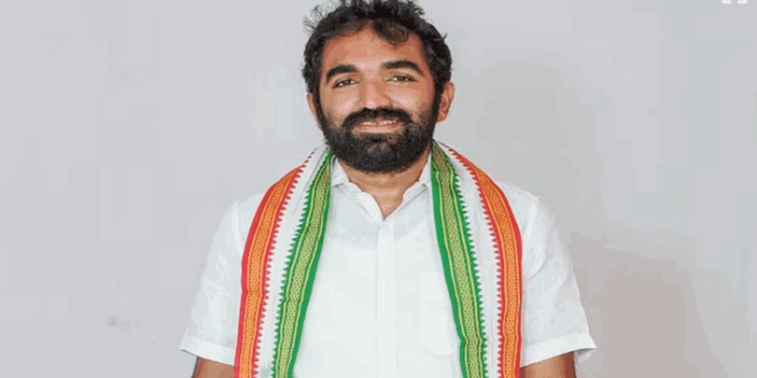 പുതുപ്പള്ളിയുടെ വികസനത്തിനായി ഒരുമിച്ച് പ്രവർത്തിക്കാം ; ചാണ്ടി ഉമ്മൻ പുതുപ്പള്ളിയുടെ വികസനത്തിനായി ഒരുമിച്ച് പ്രവർത്തിക്കാം ; ചാണ്ടി ഉമ്മൻ