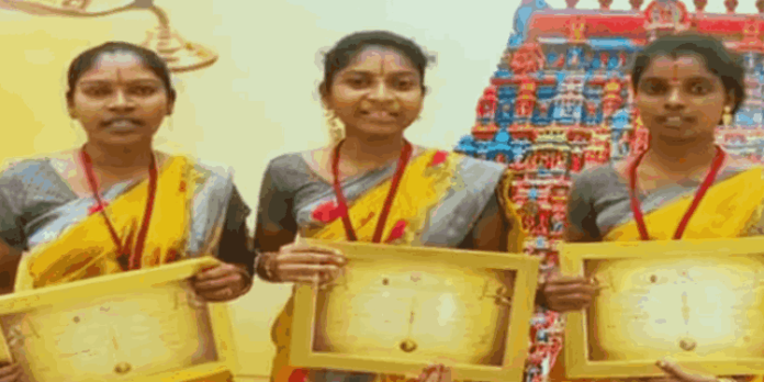 ചരിത്രം കുറിച്ച് തമിഴ്നാട് ; ക്ഷേത്രങ്ങളില് പൂജാരിമാരായി സ്ത്രീകള് ചരിത്രം കുറിച്ച് തമിഴ്നാട് ; ക്ഷേത്രങ്ങളില് പൂജാരിമാരായി സ്ത്രീകള്