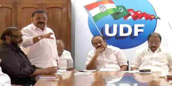 സോളാര് കേസ് അന്വേഷണം; രാഷ്ട്രീയകാര്യ സമിതി ചേര്ന്ന് പൊതു നിലപാട് രൂപീകരിക്കാന് കോണ്ഗ്രസ് സോളാര് കേസ് അന്വേഷണം; രാഷ്ട്രീയകാര്യ സമിതി ചേര്ന്ന് പൊതു നിലപാട് രൂപീകരിക്കാന് കോണ്ഗ്രസ്