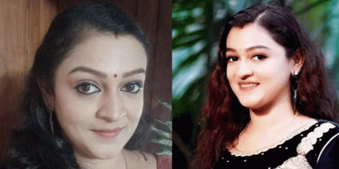 സിനിമ-സീരിയൽ താരം അപർണയുടെ മരണം ; പോലീസ് ബന്ധുക്കളുടെ മൊഴി എടുത്തു സിനിമ-സീരിയൽ താരം അപർണയുടെ മരണം ; പോലീസ് ബന്ധുക്കളുടെ മൊഴി എടുത്തു