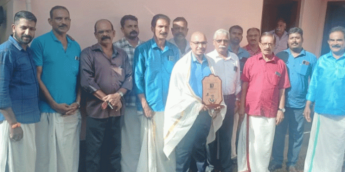സാമൂഹികപ്രവർത്തകൻ ഷിജിൻ വർഗീസിനെ നരിയാപുരം സൈനിക കൂട്ടായ്മ ആദരിച്ചു സാമൂഹികപ്രവർത്തകൻ ഷിജിൻ വർഗീസിനെ നരിയാപുരം സൈനിക കൂട്ടായ്മ ആദരിച്ചു