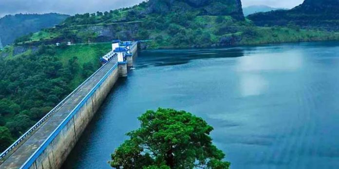 യുവാവ് ഡാമിൽ കയറി താഴിട്ടു പൂട്ടി ; ചെറുതോണി അണക്കെട്ടിൽ സുരക്ഷ വീഴ്ച യുവാവ് ഡാമിൽ കയറി താഴിട്ടു പൂട്ടി ; ചെറുതോണി അണക്കെട്ടിൽ സുരക്ഷ വീഴ്ച