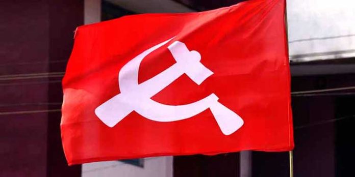 കേന്ദ്രസർക്കാർ നടപടിക്കെതിരെ സിപിഐഎം സായാഹ്ന ധർണ നടത്തുന്നു കേന്ദ്രസർക്കാർ നടപടിക്കെതിരെ സിപിഐഎം സായാഹ്ന ധർണ നടത്തുന്നു