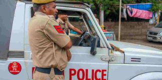 ഫ്ളൈഓവറിലെ ആ കാഴ്ച കണ്ടു നെഞ്ചിടിപ്പോടെ ജനങ്ങൾ; യുവാവിനെ മരണക്കയത്തിൽ നിന്നും വലിച്ചുകയറ്റി പോലീസ്!