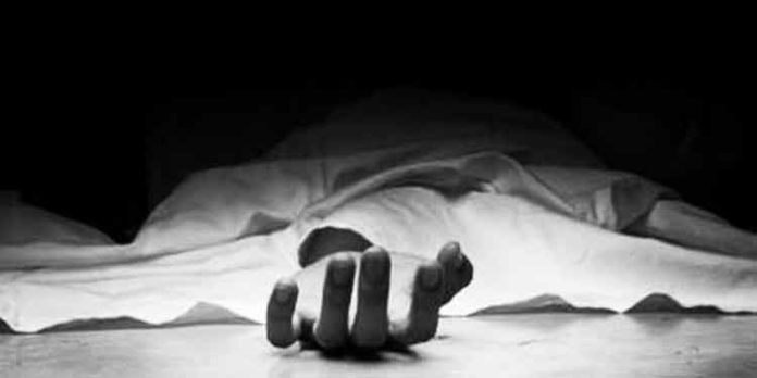 മലമ്പുഴ ഡാമില് ചാടിയ അജ്ഞാതന്റെ മൃതദേഹം കണ്ടെത്തി മലമ്പുഴ ഡാമില് ചാടിയ അജ്ഞാതന്റെ മൃതദേഹം കണ്ടെത്തി