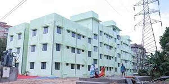 എറണാകുളം പി ആന്റ് ടി കോളനി നിവാസികളുടെ പുനരധിവാസം വൈകുന്നു എറണാകുളം പി ആന്റ് ടി കോളനി നിവാസികളുടെ പുനരധിവാസം വൈകുന്നു