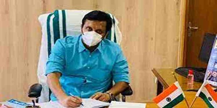 കോഴിക്കോട്ടെ വിദ്യാഭ്യാസ സ്ഥാപനങ്ങള്ക്ക് അവധി നല്കാനുള്ള തീരുമാനം മുന്കരുതലിന്റെ ഭാഗമായെന്ന് മന്ത്രി മുഹമ്മദ് റിയാസ് കോഴിക്കോട്ടെ വിദ്യാഭ്യാസ സ്ഥാപനങ്ങള്ക്ക് അവധി നല്കാനുള്ള തീരുമാനം മുന്കരുതലിന്റെ ഭാഗമായെന്ന് മന്ത്രി മുഹമ്മദ് റിയാസ്