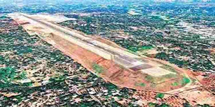 കരിപ്പൂര് റണ്വേ വികസനം : ഭൂമിയേറ്റെടുക്കല് ഊര്ജിതമാക്കി സര്ക്കാര് കരിപ്പൂര് റണ്വേ വികസനം : ഭൂമിയേറ്റെടുക്കല് ഊര്ജിതമാക്കി സര്ക്കാര്