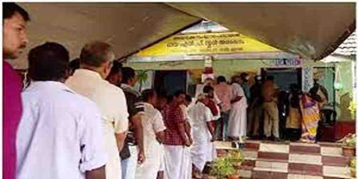 പുതുപ്പള്ളിയിലെ പോളിംഗ് 18.28 ശതമാനമായി പുതുപ്പള്ളിയിലെ പോളിംഗ് 18.28 ശതമാനമായി