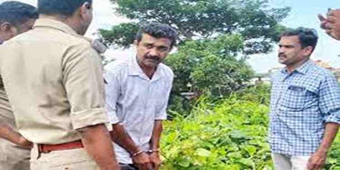 പാലക്കാട്ട് യുവാക്കളുടെ മരണം : സ്ഥലം ഉടമ അനന്തകുമാറിനെ റിമാന്റ് ചെയ്തു പാലക്കാട്ട് യുവാക്കളുടെ മരണം : സ്ഥലം ഉടമ അനന്തകുമാറിനെ റിമാന്റ് ചെയ്തു