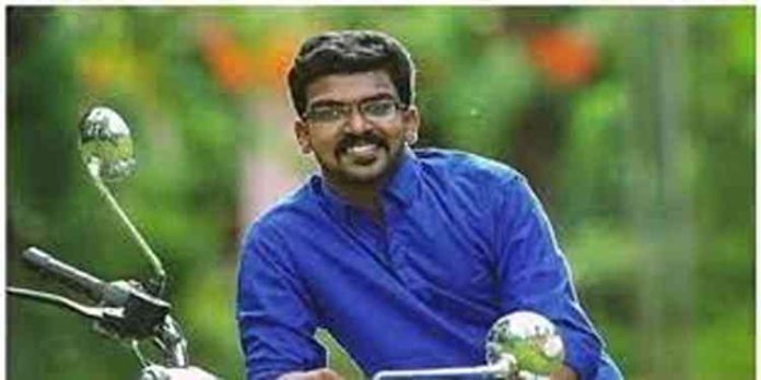 മുഖ്യമന്ത്രിയുടെ വകുപ്പിന്റെ പേരിലും പണം വാങ്ങി ; അഖിൽ സജീവിനെതിരെ കൂടുതൽ ആരോപണം മുഖ്യമന്ത്രിയുടെ വകുപ്പിന്റെ പേരിലും പണം വാങ്ങി ; അഖിൽ സജീവിനെതിരെ കൂടുതൽ ആരോപണം
