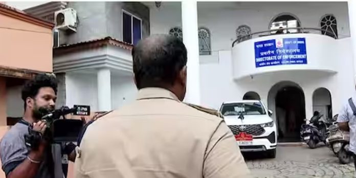കരുവന്നൂർ ബാങ്ക് മുൻ അക്കൗണ്ടന്റ് സികെ ജിൽസിനെയും ഇഡി അറസ്റ്റ് ചെയ്തു കരുവന്നൂർ ബാങ്ക് മുൻ അക്കൗണ്ടന്റ് സികെ ജിൽസിനെയും ഇഡി അറസ്റ്റ് ചെയ്തു