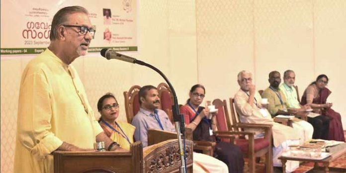 രാഷ്ട്രനിർമ്മാണത്തിന്റെ അടിസ്ഥാനം ഗവേഷണമാണ് ; പ്രൊഫ. പി. കെ. മൈക്കിൾ തരകൻ രാഷ്ട്രനിർമ്മാണത്തിന്റെ അടിസ്ഥാനം ഗവേഷണമാണ് ; പ്രൊഫ. പി. കെ. മൈക്കിൾ തരകൻ