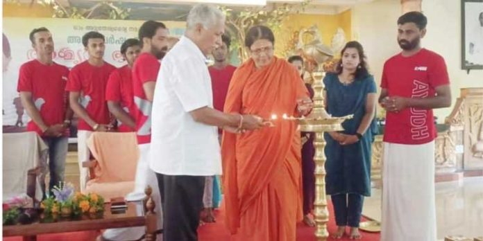 അമൃത ഭാരതം പരിപാടിയിൽ 70 ധീര സൈനികരെ ആദരിച്ചു അമൃത ഭാരതം പരിപാടിയിൽ 70 ധീര സൈനികരെ ആദരിച്ചു