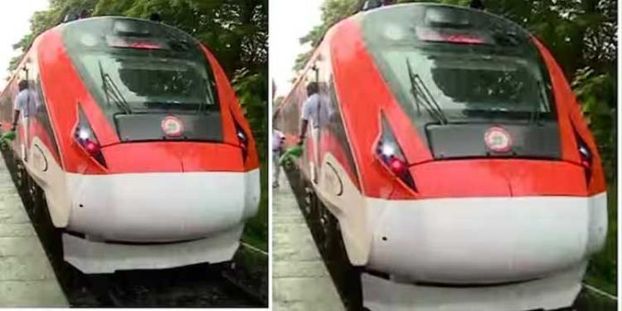 രണ്ടാം വന്ദേഭാരതിന് തിരൂരിൽ സ്റ്റോപ് അനുവദിച്ചു രണ്ടാം വന്ദേഭാരതിന് തിരൂരിൽ സ്റ്റോപ് അനുവദിച്ചു