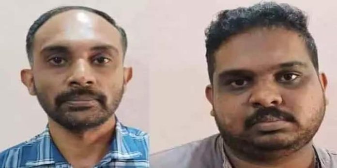 യുവതിയുടെ മോര്ഫ് ചെയ്ത ചിത്രം പ്രചരിപ്പിച്ചു ; സഹോദരങ്ങള് അറസ്റ്റില് യുവതിയുടെ മോര്ഫ് ചെയ്ത ചിത്രം പ്രചരിപ്പിച്ചു ; സഹോദരങ്ങള് അറസ്റ്റില്