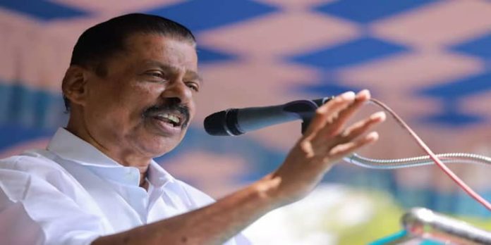 അന്വേഷണം വേണ്ടെന്ന നിലപാട് ആഭ്യന്തര കലാപം ഭയന്ന് ; എം വി ഗോവിന്ദൻ അന്വേഷണം വേണ്ടെന്ന നിലപാട് ആഭ്യന്തര കലാപം ഭയന്ന് ; എം വി ഗോവിന്ദൻ