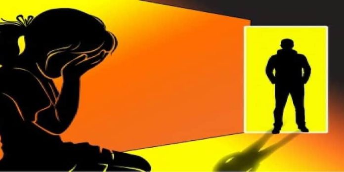 14 കാരിയായ മകളെ ബലാത്സംഗം ചെയ്തു ; മലപ്പുറത്ത് പിതാവിന് 63 വർഷം കഠിനതടവും 7 ലക്ഷം പിഴയും 14 കാരിയായ മകളെ ബലാത്സംഗം ചെയ്തു ; മലപ്പുറത്ത് പിതാവിന് 63 വർഷം കഠിനതടവും 7 ലക്ഷം പിഴയും
