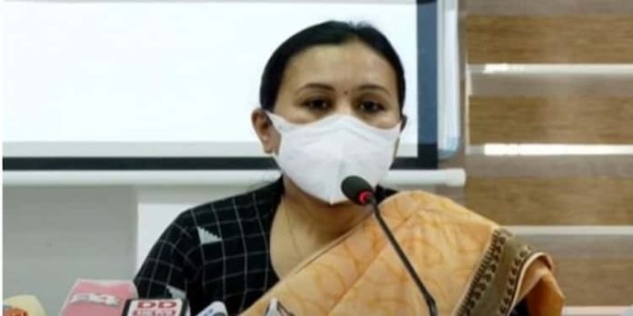 ആശുപത്രികളില് പ്രത്യേക മെഡിക്കല് ബോര്ഡ് ; മൊബൈല് വൈറോളജി ലാബ് കോഴിക്കോട്ടേക്ക് ആശുപത്രികളില് പ്രത്യേക മെഡിക്കല് ബോര്ഡ് ; മൊബൈല് വൈറോളജി ലാബ് കോഴിക്കോട്ടേക്ക്
