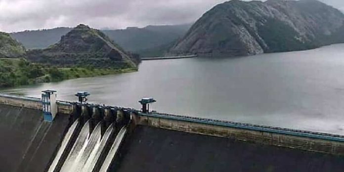 ഇടുക്കി ഡാമിലെ സുരക്ഷാ വീഴ്ച : പ്രതി മാനസിക വെല്ലുവിളി നേരിടുന്നയാളെന്ന് ബന്ധുക്കൾ ഇടുക്കി ഡാമിലെ സുരക്ഷാ വീഴ്ച : പ്രതി മാനസിക വെല്ലുവിളി നേരിടുന്നയാളെന്ന് ബന്ധുക്കൾ