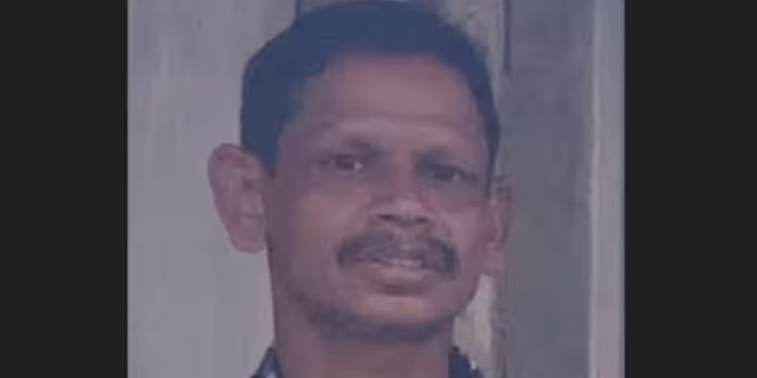 തെങ്ങ് കയറ്റത്തിനിടെ കടന്നല് കുത്തേറ്റ് കോഴിക്കോട് സ്വദേശിക്ക് ദാരുണാന്ത്യം തെങ്ങ് കയറ്റത്തിനിടെ കടന്നല് കുത്തേറ്റ് കോഴിക്കോട് സ്വദേശിക്ക് ദാരുണാന്ത്യം