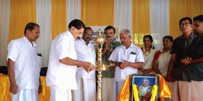 കുടുംബ സംഗമവും ഓണാഘോഷവും നടത്തി കുടുംബ സംഗമവും ഓണാഘോഷവും നടത്തി