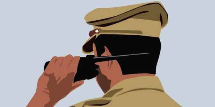 11കാരിയെ സമൂഹമാധ്യമങ്ങളിലൂടെ വില്പ്പനയ്ക്ക് വച്ചു ; പ്രതി രണ്ടാനമ്മയെന്ന് പോലീസ് 11കാരിയെ സമൂഹമാധ്യമങ്ങളിലൂടെ വില്പ്പനയ്ക്ക് വച്ചു ; പ്രതി രണ്ടാനമ്മയെന്ന് പോലീസ്