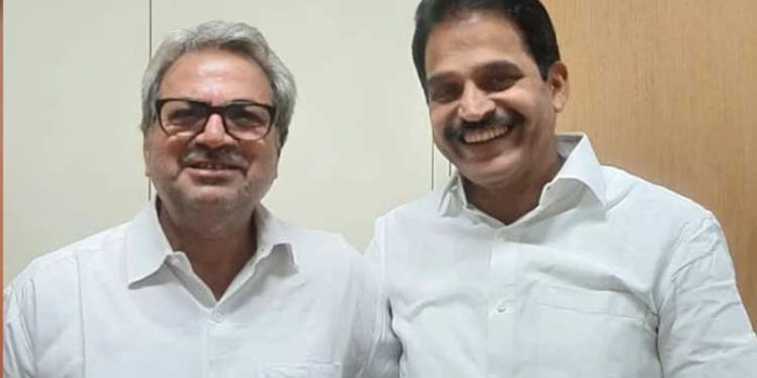 ടിക്കാറാം മീണ കോണ്ഗ്രസില് ചേര്ന്നു ; രാജസ്ഥാനില് തെരഞ്ഞെടുപ്പ് പ്രചരണ പരിപാടികളില് സജീവമാകും ടിക്കാറാം മീണ കോണ്ഗ്രസില് ചേര്ന്നു ; രാജസ്ഥാനില് തെരഞ്ഞെടുപ്പ് പ്രചരണ പരിപാടികളില് സജീവമാകും