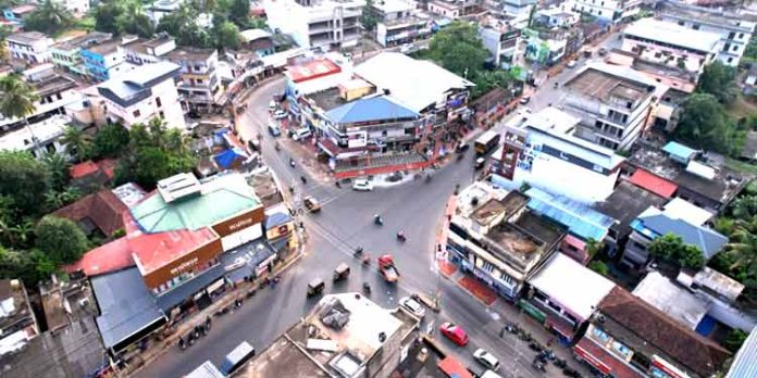 കരിയാട്ടം സമാപനം ; കോന്നിയിൽ നാളെ ഗതാഗത നിയന്ത്രണം കരിയാട്ടം സമാപനം ; കോന്നിയിൽ നാളെ ഗതാഗത നിയന്ത്രണം