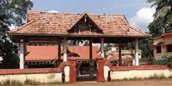 ശ്രീകൃഷ്ണജയന്തി ഘോഷയാത്ര ; കുളനട ദേവി ക്ഷേത്രത്തില് അവൽ പ്രസാദം തയ്യാറായി ശ്രീകൃഷ്ണജയന്തി ഘോഷയാത്ര ; കുളനട ദേവി ക്ഷേത്രത്തില് അവൽ പ്രസാദം തയ്യാറായി