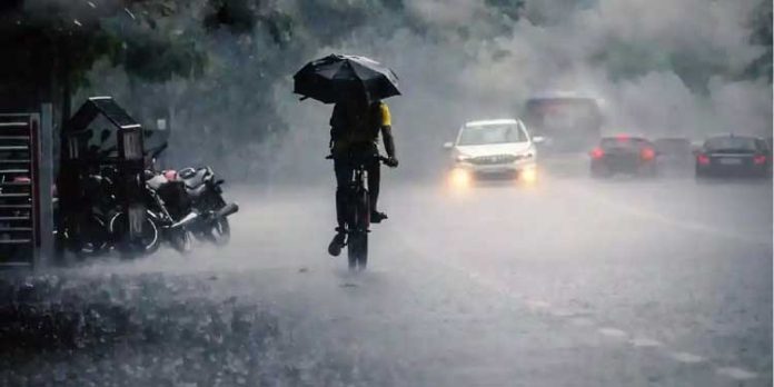 നാല് ചക്രവാതചുഴികള്, അഞ്ച് ദിവസം മഴ ; മുന്നറിയിപ്പുകള് നാല് ചക്രവാതചുഴികള്, അഞ്ച് ദിവസം മഴ ; മുന്നറിയിപ്പുകള്