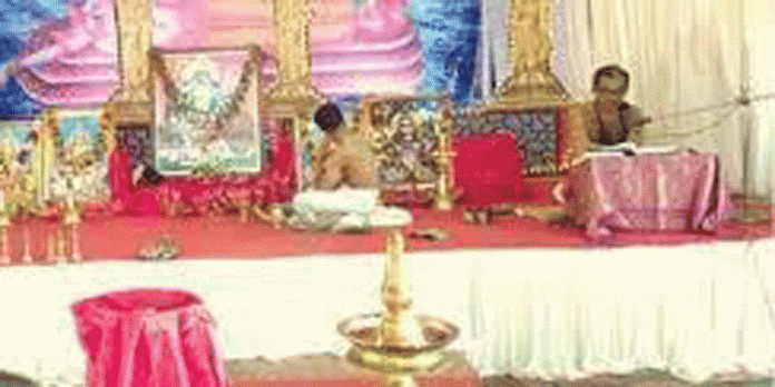 കലയംകുളങ്ങര ദേവീക്ഷേത്രത്തിലെ ദേവീഭാഗവത നവാഹയജ്ഞം 30ന് തുടങ്ങും കലയംകുളങ്ങര ദേവീക്ഷേത്രത്തിലെ ദേവീഭാഗവത നവാഹയജ്ഞം 30ന് തുടങ്ങും