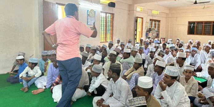 ലഹരി വിരുദ്ധ സെമിനാറും മെഡിക്കൽ ക്യാമ്പും നടത്തി ലഹരി വിരുദ്ധ സെമിനാറും മെഡിക്കൽ ക്യാമ്പും നടത്തി