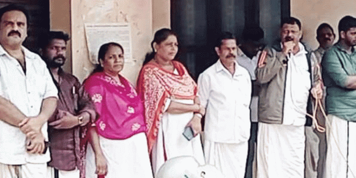 കോൺഗ്രസ് ഓമല്ലൂർ മണ്ഡലം കമ്മിറ്റി പ്രക്ഷോഭജാഥ നടത്തി കോൺഗ്രസ് ഓമല്ലൂർ മണ്ഡലം കമ്മിറ്റി പ്രക്ഷോഭജാഥ നടത്തി