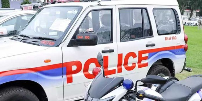 ഇഷ്ടപ്പെട്ട പെണ്കുട്ടിയെ വിവാഹം കഴിക്കണം ; പ്രാര്ത്ഥന ഫലിച്ചില്ല ; ശേഷം അമ്പലത്തില് കയറി യുവാവിന്റെ കടുംകൈ ഇഷ്ടപ്പെട്ട പെണ്കുട്ടിയെ വിവാഹം കഴിക്കണം ; പ്രാര്ത്ഥന ഫലിച്ചില്ല ; ശേഷം അമ്പലത്തില് കയറി യുവാവിന്റെ കടുംകൈ