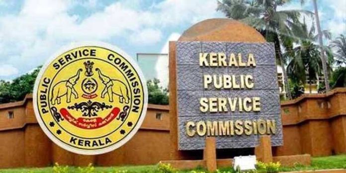 പിഎസ്സിയുടെ പേരില് നിയമന തട്ടിപ്പ് ; മുഖ്യപ്രതികളിലൊരാള് കീഴടങ്ങി പിഎസ്സിയുടെ പേരില് നിയമന തട്ടിപ്പ് ; മുഖ്യപ്രതികളിലൊരാള് കീഴടങ്ങി