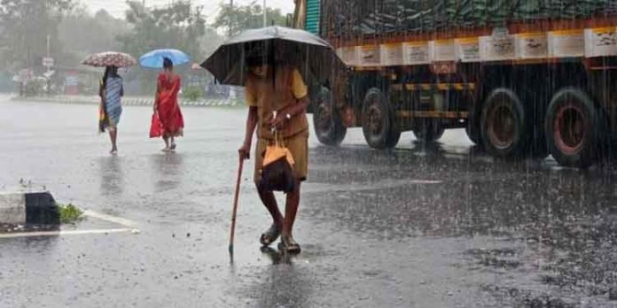 അടുത്ത 3 മണിക്കൂറിൽ ഇടുക്കിയിലും എറണാകുളത്തും ഇടിമിന്നലോട് കൂടിയ മഴക്ക് സാധ്യത അടുത്ത 3 മണിക്കൂറിൽ ഇടുക്കിയിലും എറണാകുളത്തും ഇടിമിന്നലോട് കൂടിയ മഴക്ക് സാധ്യത