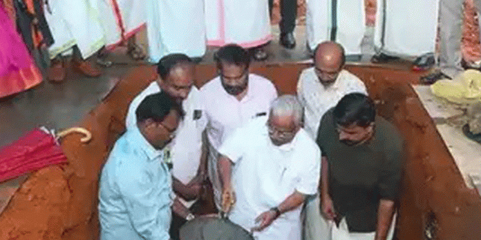 ദേവസ്വം ബോർഡ് നിലയ്ക്കലിൽ ആരംഭിക്കുന്ന പാചകവാതക ഗോഡൗണിൻ്റെ നിർമാണം ആരംഭിച്ചു ദേവസ്വം ബോർഡ് നിലയ്ക്കലിൽ ആരംഭിക്കുന്ന പാചകവാതക ഗോഡൗണിൻ്റെ നിർമാണം ആരംഭിച്ചു