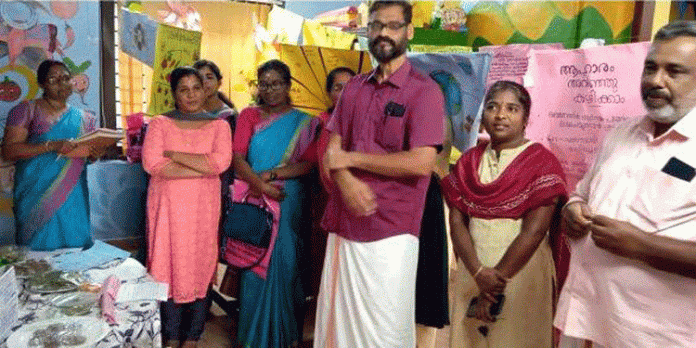 പോഷകാഹാര മാസാചരണം ; പോഷകാഹാര പ്രദർശനവും പോസ്റ്റർ പ്രദർശനവും നടത്തി പോഷകാഹാര മാസാചരണം ; പോഷകാഹാര പ്രദർശനവും പോസ്റ്റർ പ്രദർശനവും നടത്തി