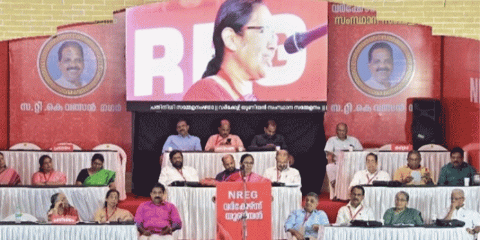 മുപ്പത് ശതമാനം അതിദരിദ്രരുള്ള രാജ്യത്ത് ഇന്ത്യ തിളങ്ങുന്നുവെന്ന് വിളിച്ചു പറയുന്നത് പൊള്ളയായ കാര്യം ; കെ.കെ ശൈലജ മുപ്പത് ശതമാനം അതിദരിദ്രരുള്ള രാജ്യത്ത് ഇന്ത്യ തിളങ്ങുന്നുവെന്ന് വിളിച്ചു പറയുന്നത് പൊള്ളയായ കാര്യം ; കെ.കെ ശൈലജ