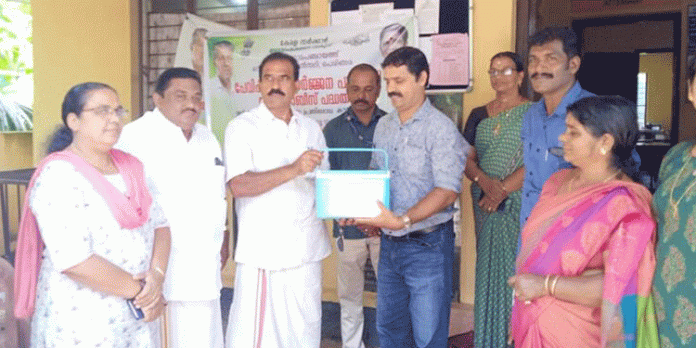പെരിങ്ങരയില് പേവിഷബാധ പ്രതിരോധ കുത്തിവെയ്പ്പ് ആരംഭിച്ചു പെരിങ്ങരയില് പേവിഷബാധ പ്രതിരോധ കുത്തിവെയ്പ്പ് ആരംഭിച്ചു